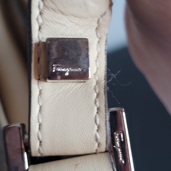 Salvatore Ferragamo Vintage shoul bag - Picture 8 of 15